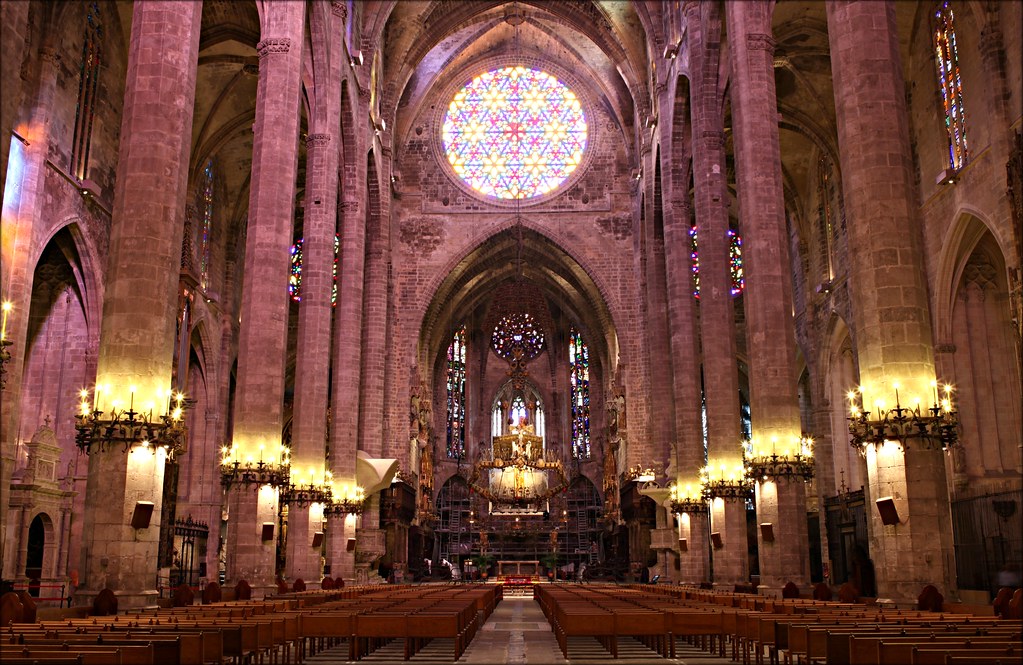 La Seu, Cathedral Of Barcelona - US, Sport, Barcelona, Bar | SeektoExplore.com