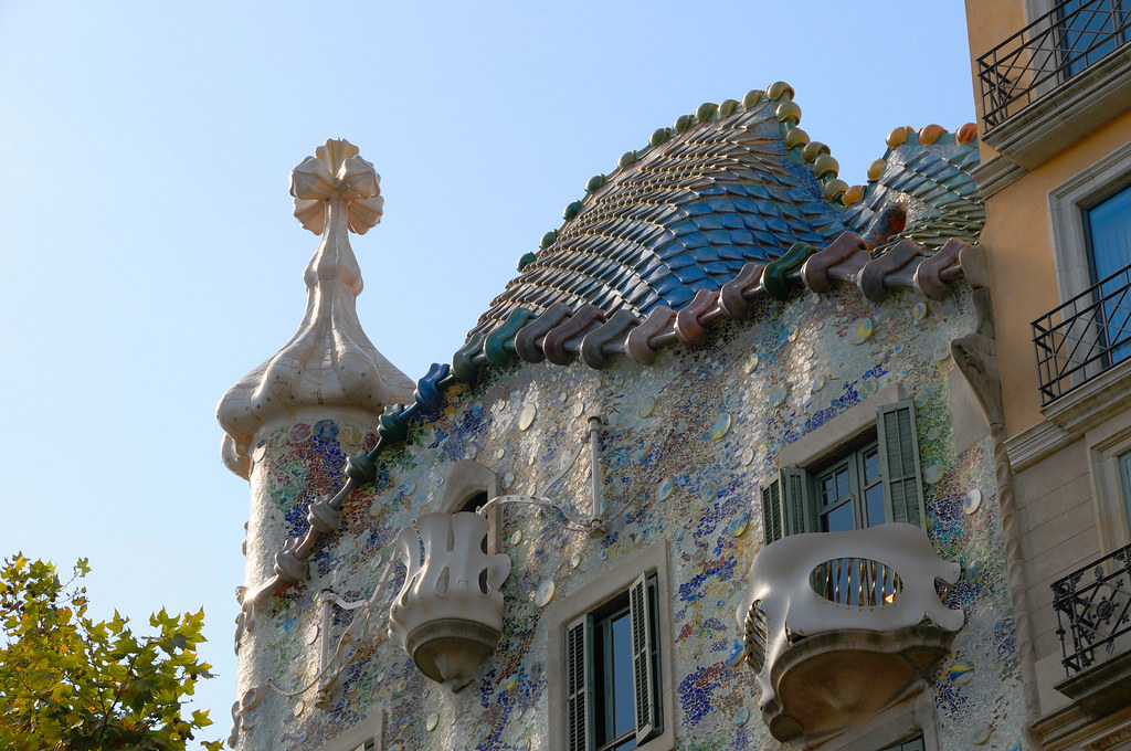 Everything about Gaudi’s Artigas Gardens - US | SeektoExplore.com