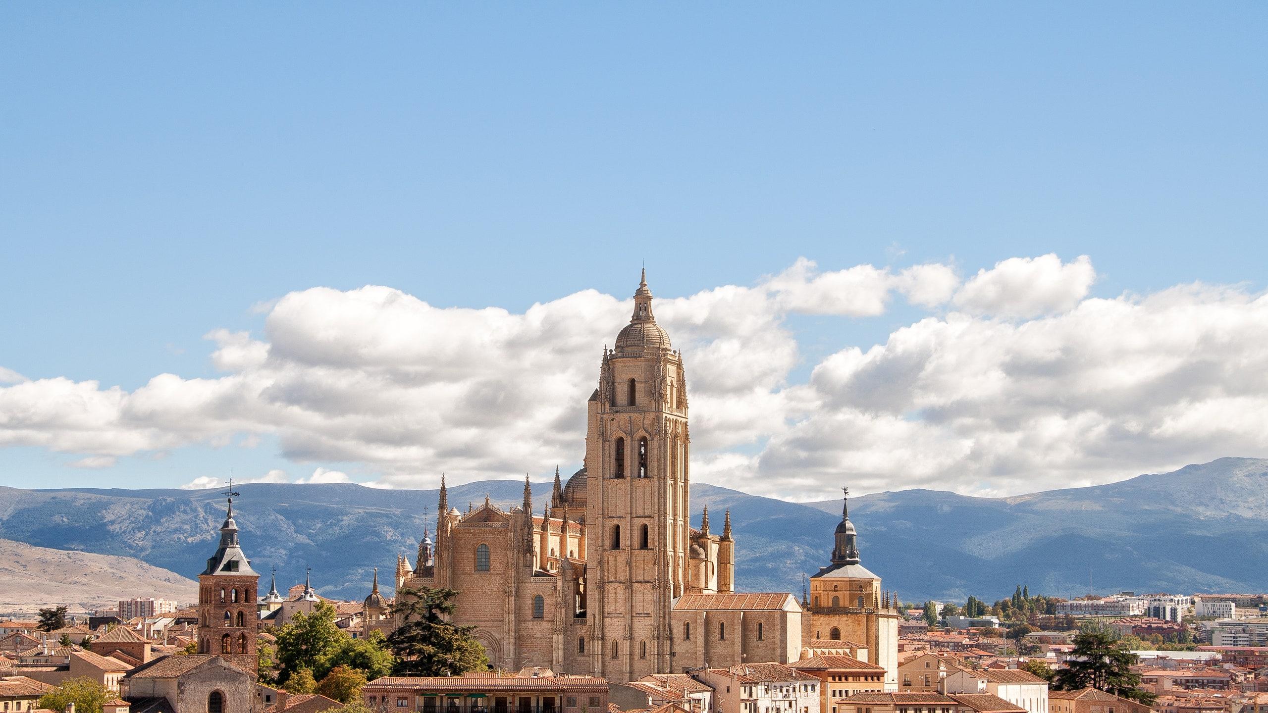 A Visit to Segovia Cathedral